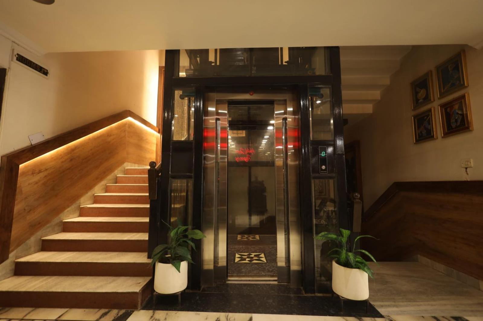 Hotel Sheetal Regency,Near Janambhumi Матхура Экстерьер фото