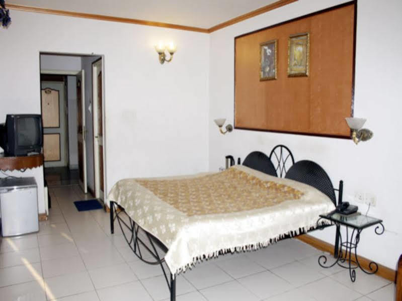 Hotel Sheetal Regency,Near Janambhumi Матхура Экстерьер фото
